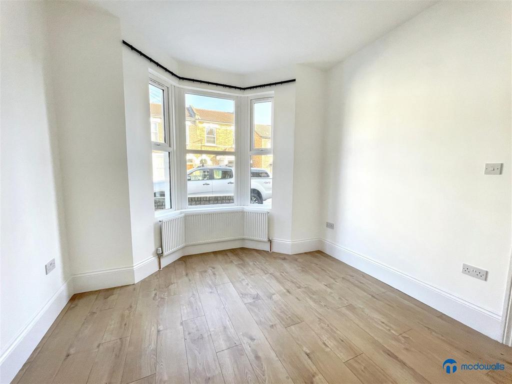 141 Field Rd E79 DH (16).jpg