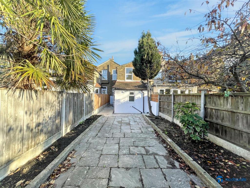 141 Field Rd E79 DH (70).jpg