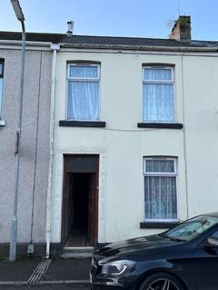 3 bedroom terraced house to rent, Regent Street West, Neath
