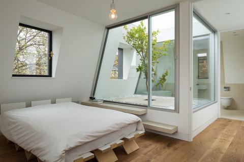 3 bedroom maisonette for sale, Portobello Road, London, W11