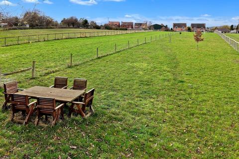 4 bedroom detached house for sale, Winchcombe Road, Sedgeberrow, Evesham, WR11