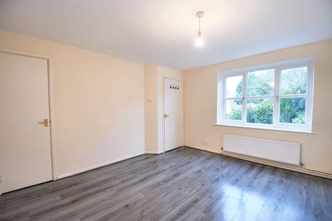 3 bedroom semi-detached house for sale, Whimberry Close, Salford, M5