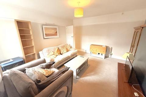 3 bedroom flat to rent, Newlands Road, Newcastle upon Tyne NE2