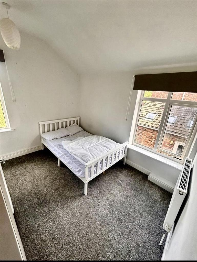 Bedroom 2.jpg