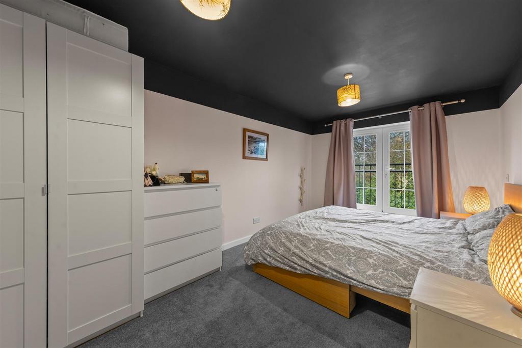 53 London Rd Web26.jpg