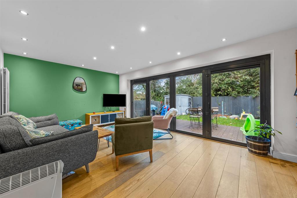 53 London Rd Web16.jpg