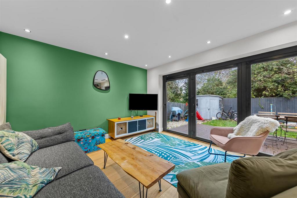 53 London Rd Web17.jpg