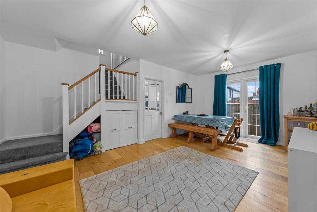 53 London Rd Web15.jpg