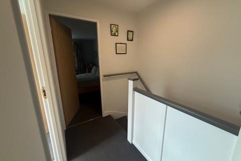 2 bedroom maisonette to rent, Pine Close, Southgate