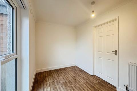 undefined, Neville Close, Redditch, B98