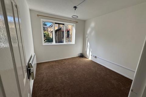 3 bedroom apartment to rent, Bakers Hill, Clapton, E5