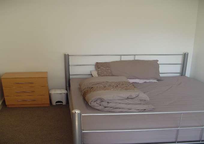 Bedroom (2)