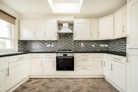 3 bedroom flat to rent, Buckland Crescent, London NW3