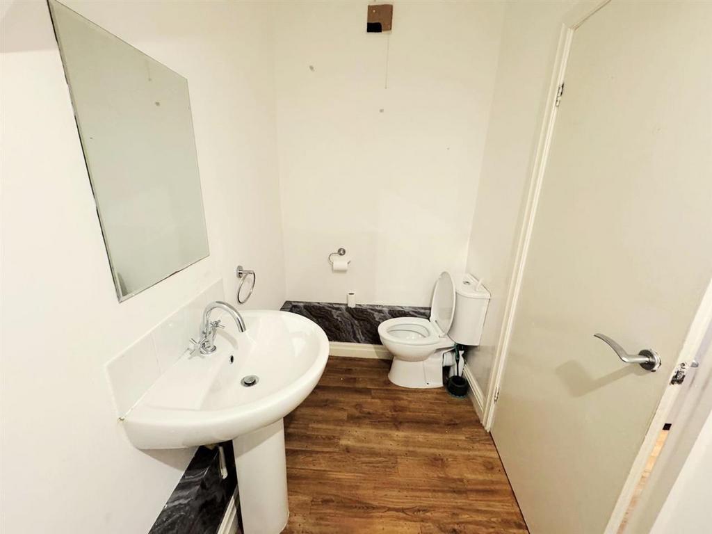 Cloaks/ Utility Room
