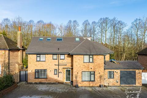 6 bedroom detached house to rent, Pike Way, Epping CM16
