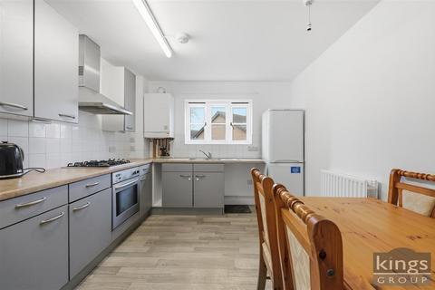 2 bedroom flat for sale, Falmouth Way, London