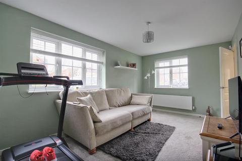 3 bedroom semi-detached house for sale, Wheatley Drive, Cottingham