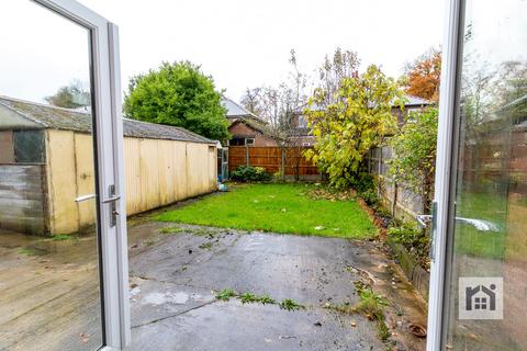 undefined, Stanley Avenue, Farington, PR25 4QS