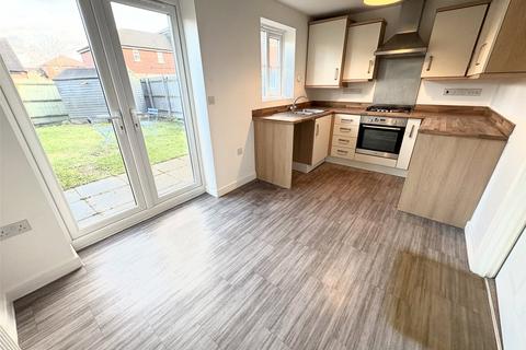 3 bedroom semi-detached house to rent, Kimbolton Way, Boulton Moor, DE24