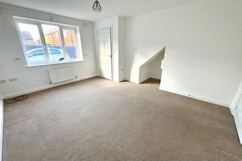 3 bedroom semi-detached house to rent, Kimbolton Way, Boulton Moor, DE24