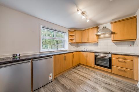 3 bedroom semi-detached house to rent, Linden Lea, Hamilton, South Lanarkshire, ML3 9AE