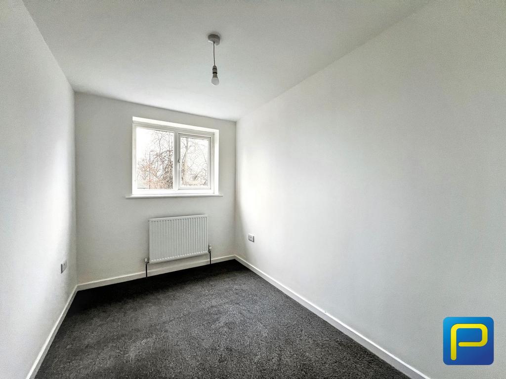 Bedroom Three (Single Bedroom / Office)