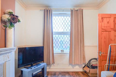 4 bedroom terraced house for sale, Whingate Avenue, Leeds LS12