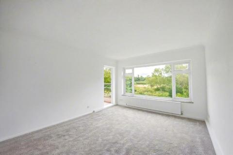 2 bedroom apartment to rent, Esher Road, Hersham KT12