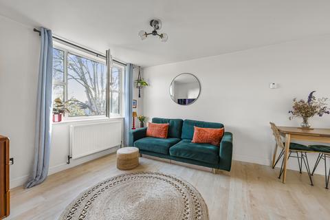 1 bedroom flat for sale, Bell Court, Ivy Road, London, SE4
