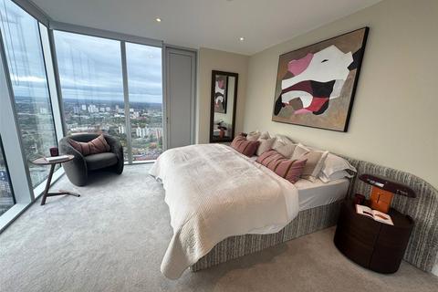 3 bedroom penthouse to rent, Cortland At Colliers Yard, 7 Bankside Boulevard Salford, Greater Manchester, M3