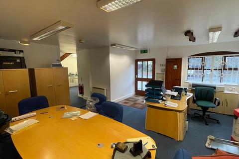 Industrial development to rent, Hayway Ln Rugby CV23 8HF