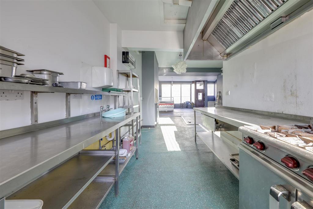 Kitchen Alt