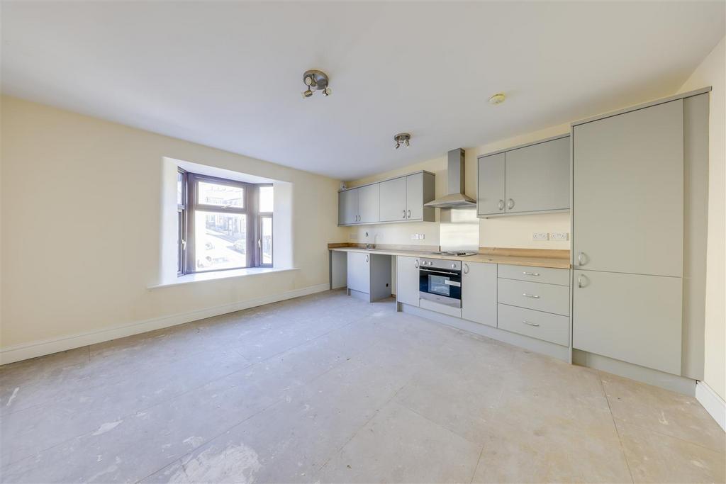Open Plan Living / Kitchen