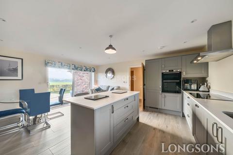 3 bedroom detached bungalow for sale, Griston Road, Watton