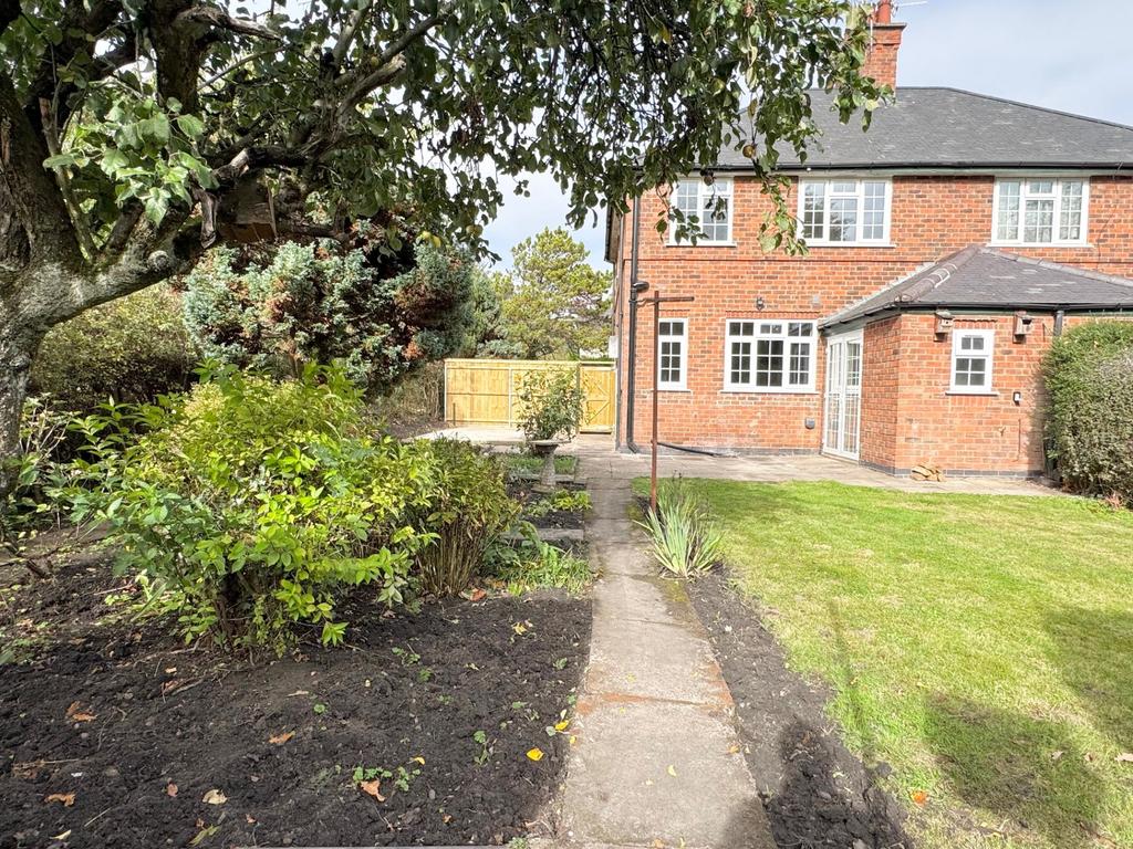Rear aspect of cottage
