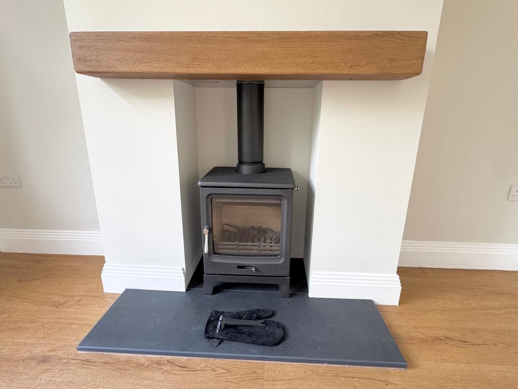 Solid fuel burner