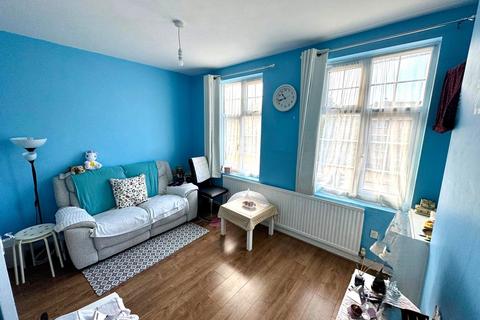 2 bedroom flat for sale, Kingsbury Road, Kingsbury, NW9