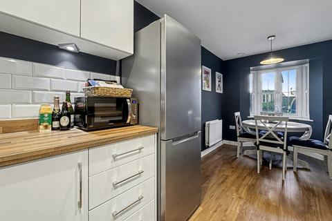 3 bedroom end of terrace house for sale, Osprey Drive, Stowmarket, IP14