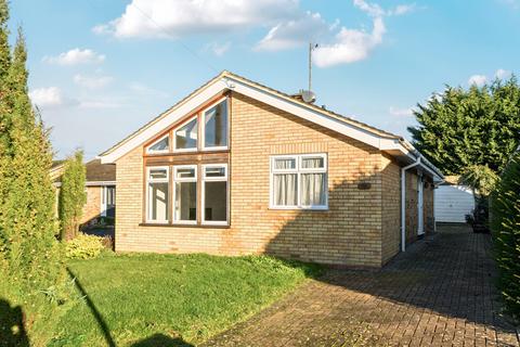 2 bedroom bungalow for sale, Manor Road, Ducklington, Witney