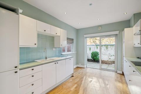 3 bedroom terraced house to rent, Bronsart Road, London, SW6