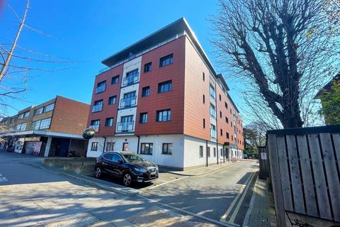 1 bedroom flat for sale, London Road, Mitcham, CR4