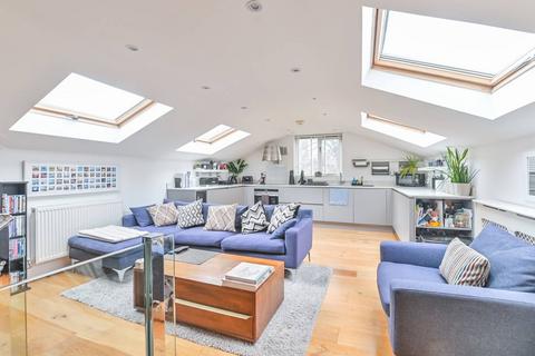 2 bedroom maisonette for sale, Balls Pond Road, Islington, London, N1