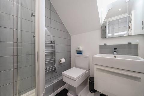 2 bedroom maisonette for sale, Balls Pond Road, Islington, London, N1