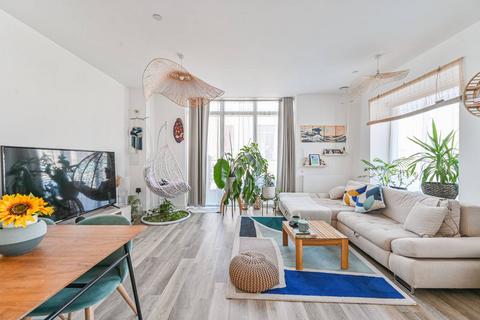 2 bedroom flat for sale, Shillibeer Court, Greenwich, LONDON, SE10