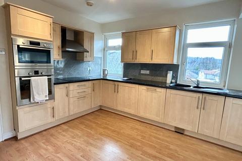 2 bedroom semi-detached bungalow for sale, Airedale Mount, Sandbeds, Keighley, BD20