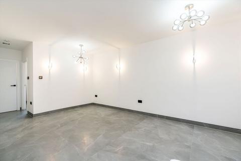 4 bedroom maisonette to rent, Mortimer Road, London N1