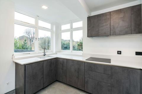 4 bedroom maisonette to rent, Mortimer Road, London N1