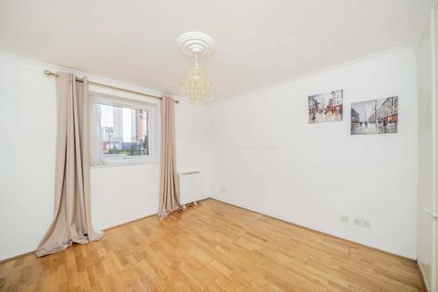 2 bedroom flat for sale, Jardine Road, London E1W