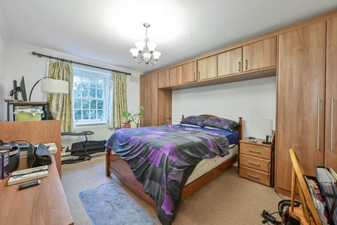 undefined, Wimbledon Park Side, Wimbledon Common, London, SW19