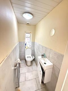 3 bedroom terraced house for sale, Spencer Street, Southall